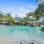 Crown Towers 2 Bedroom Ocean View Apartment Surfers Paradise