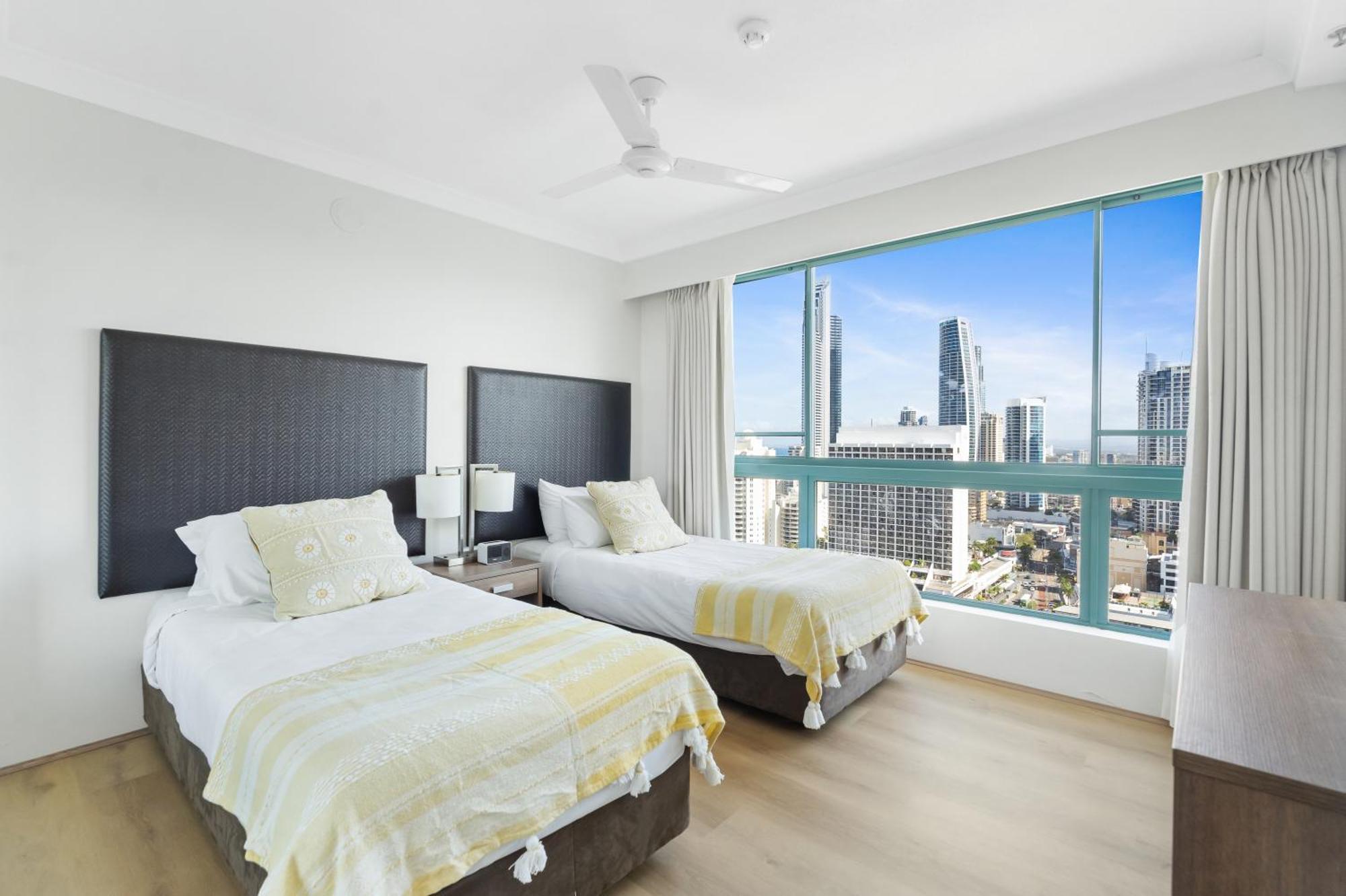 Crown Towers 2 Bedroom Ocean View Surfers Paradise * Gold Coast
