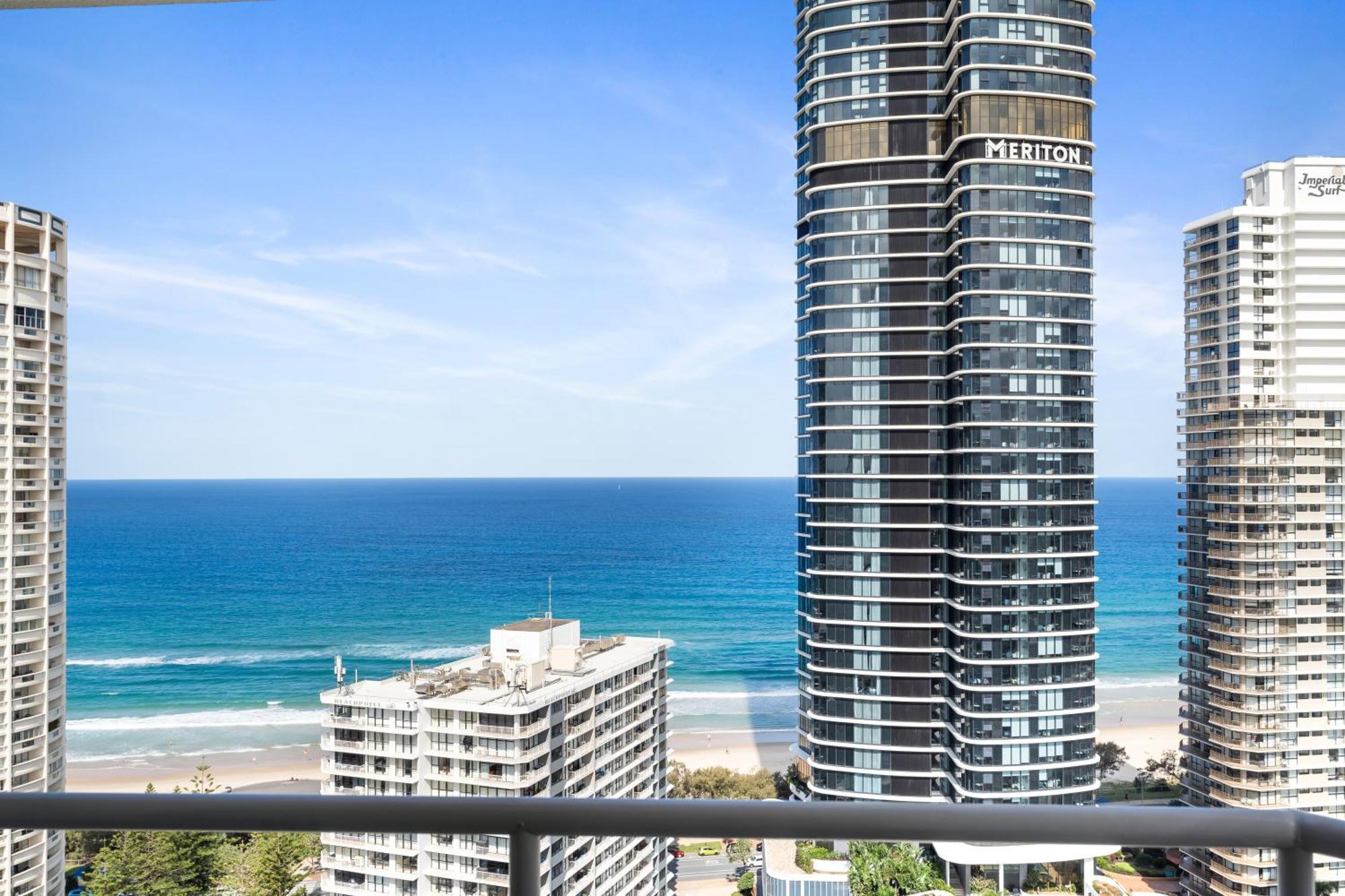 Apartment Crown Towers 2 Bedroom Ocean View Surfers Paradise Gold Coast