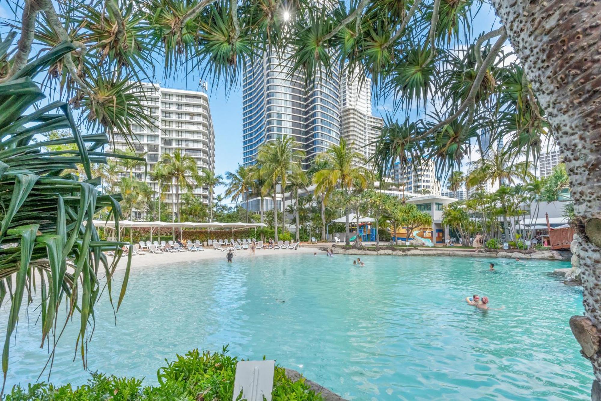 Crown Towers 2 Bedroom Ocean View Surfers Paradise